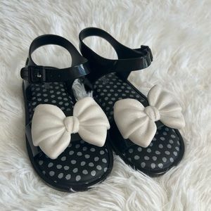 Mini Melissa black and white bow girls sandals